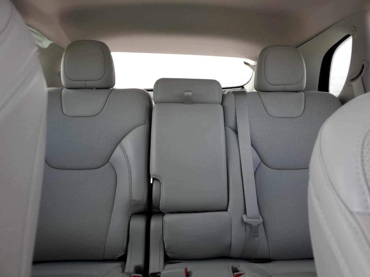 2019 Jeep Grand Cherokee - Image 10