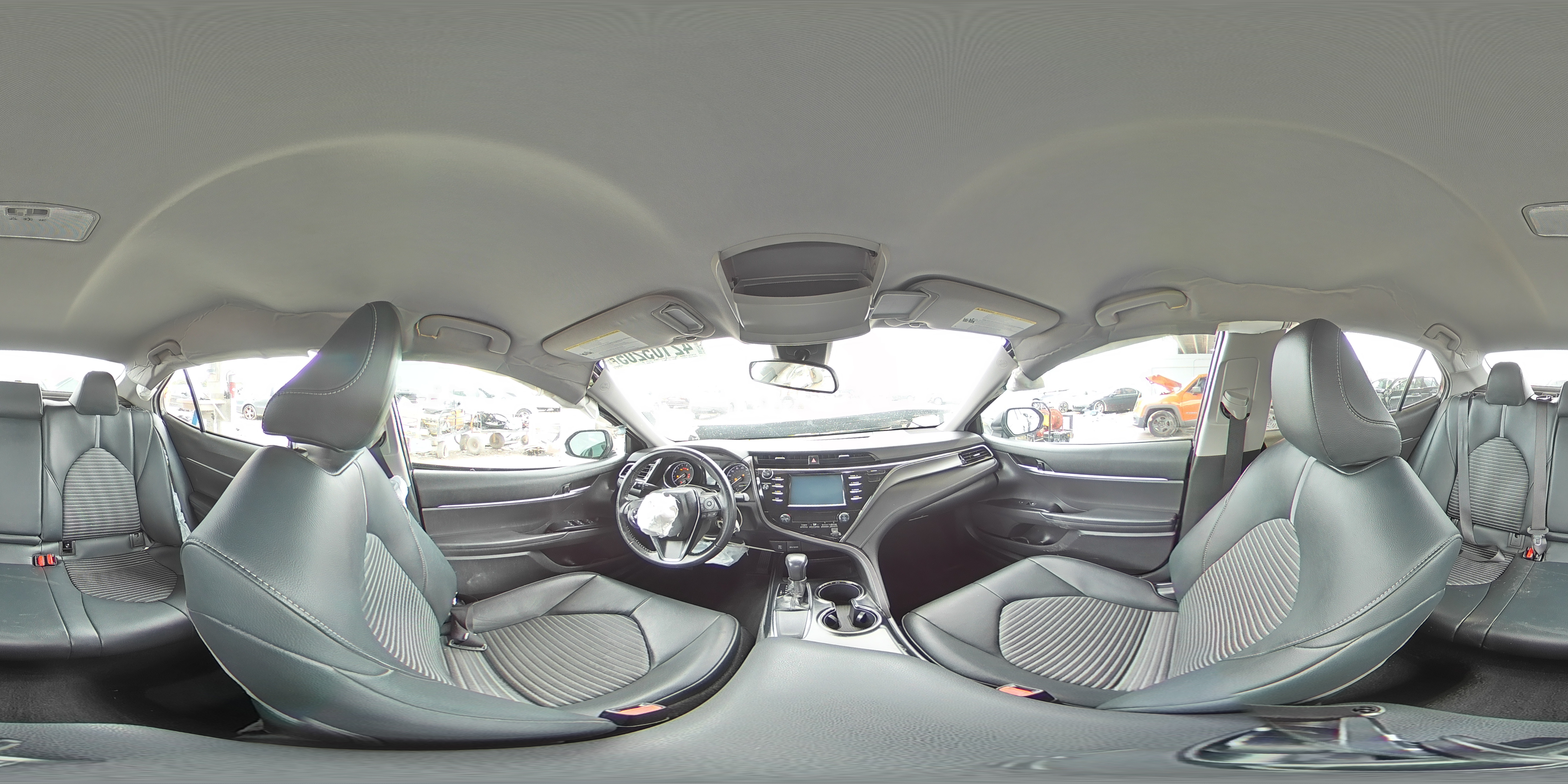 2019 Toyota Camry - Image 14