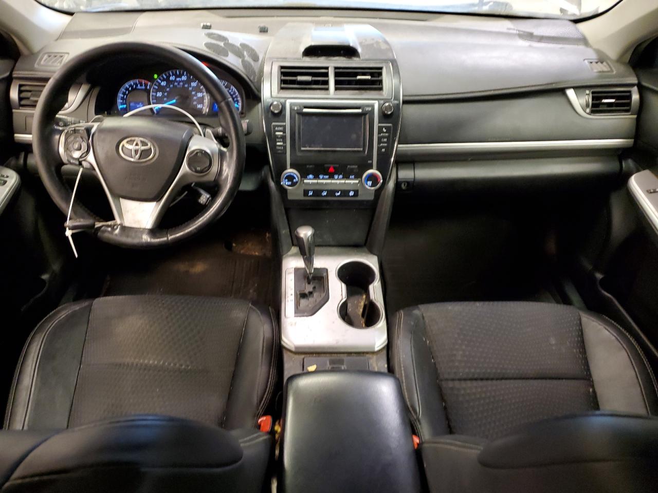 2013 Toyota Camry - Image 8