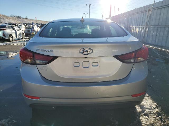  HYUNDAI ELANTRA 2015 Srebrny