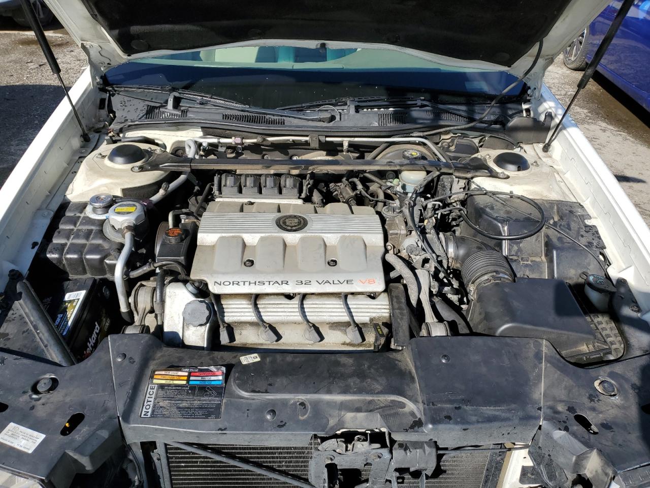 1998 Cadillac De Ville - Image 11