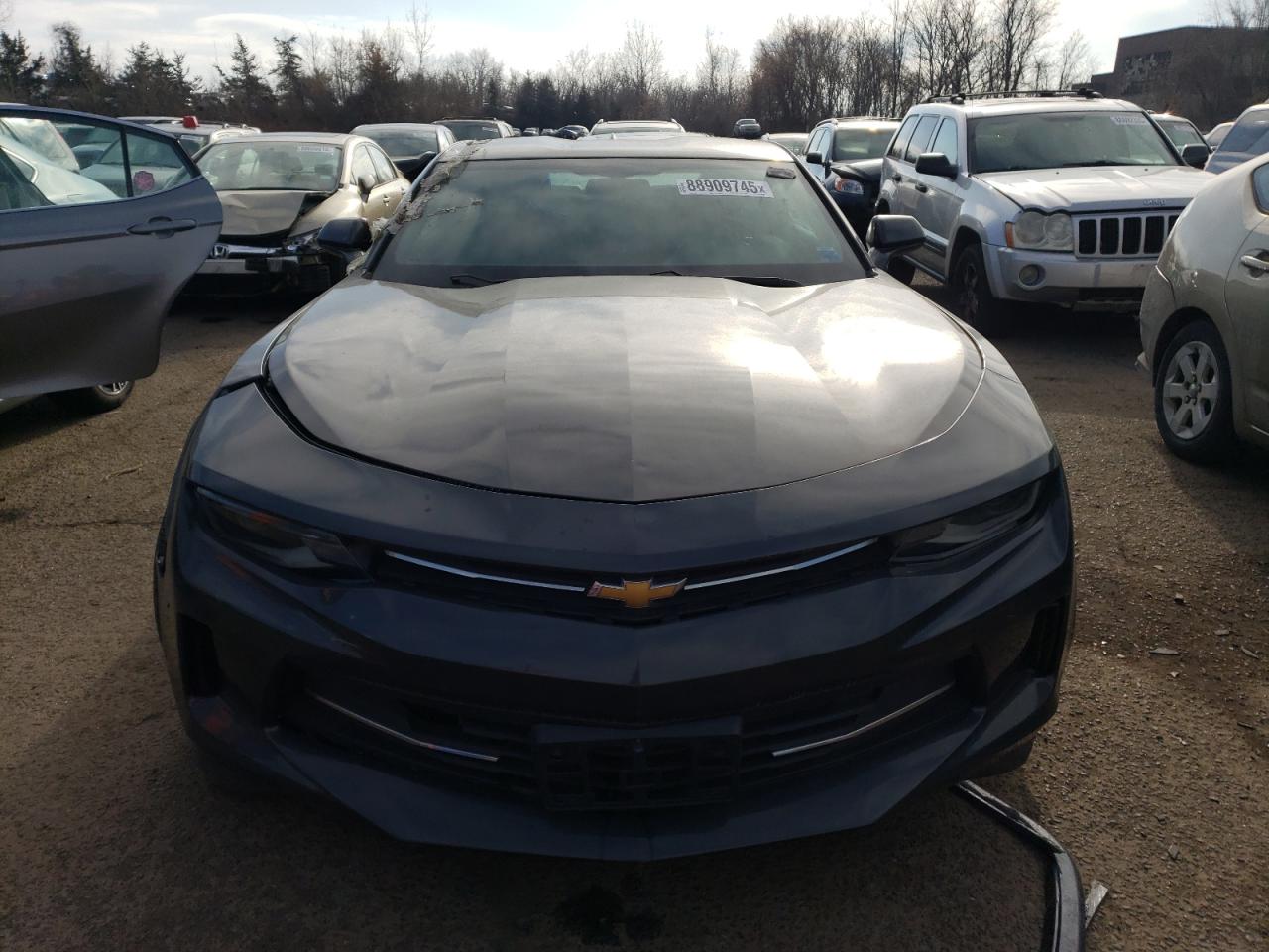 VIN 1G1FB1RS0H0110582 2017 CHEVROLET CAMARO no.5