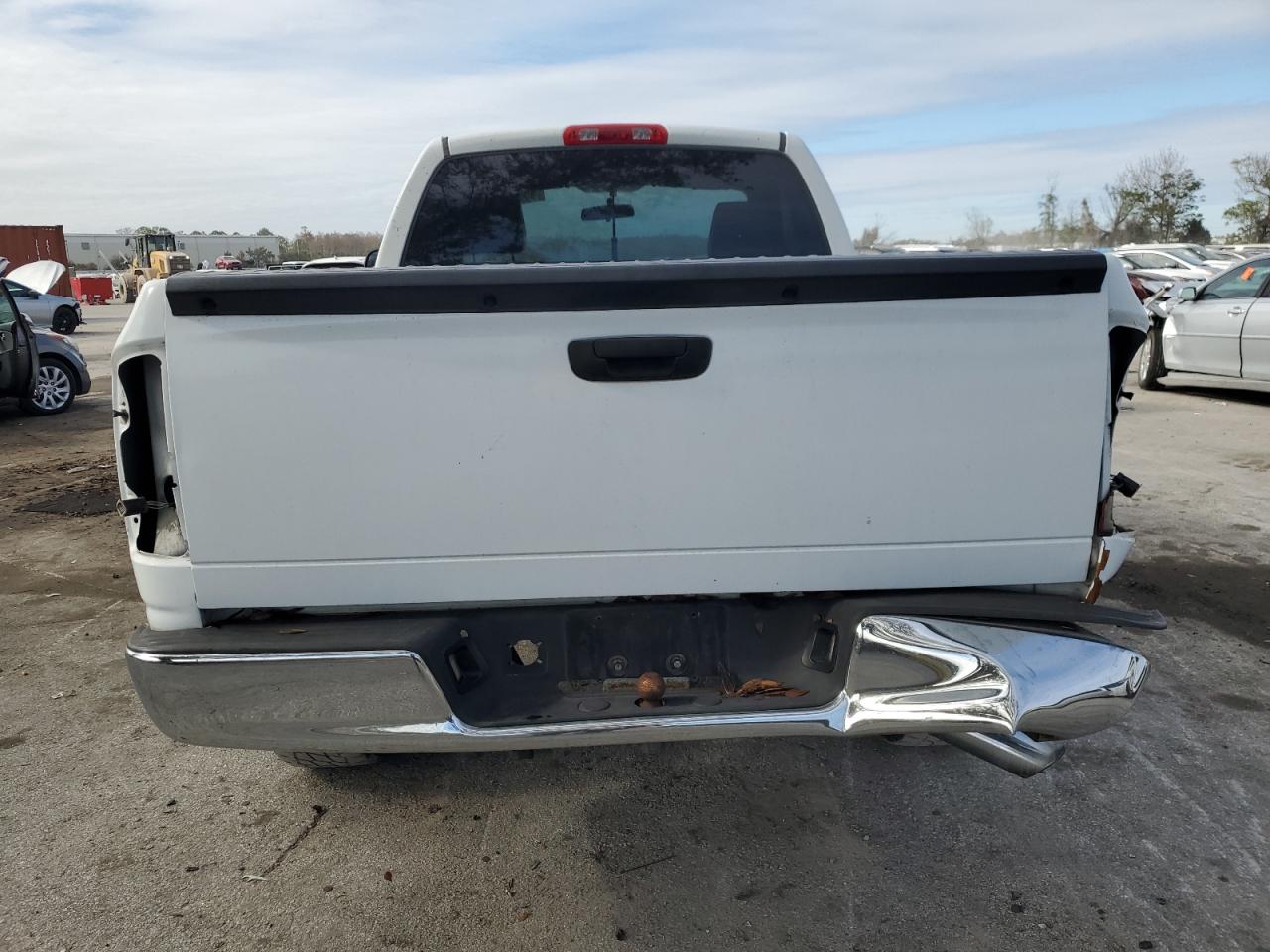 2006 Dodge RAM - Image 6