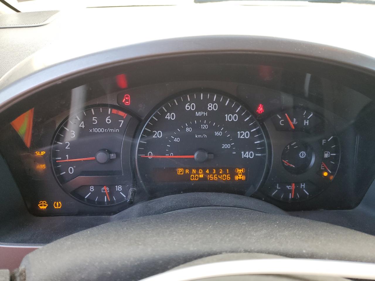 2005 Nissan Titan - Image 9