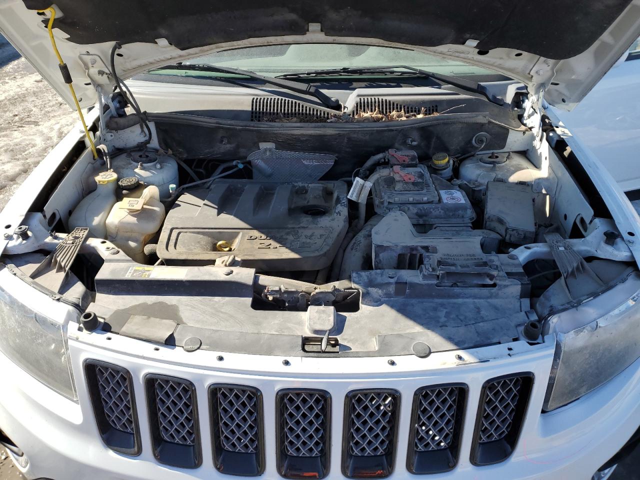 2016 Jeep Compass - Image 12