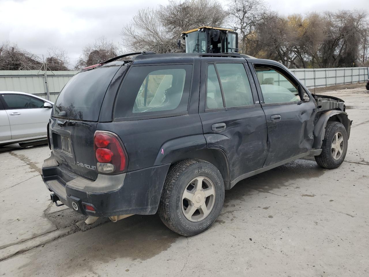2004 Chevrolet TrailBlazer - Image 3