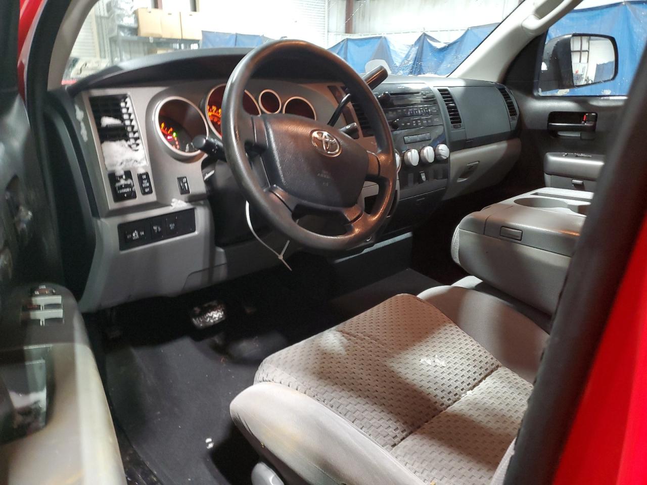 2013 Toyota Tundra - Image 8