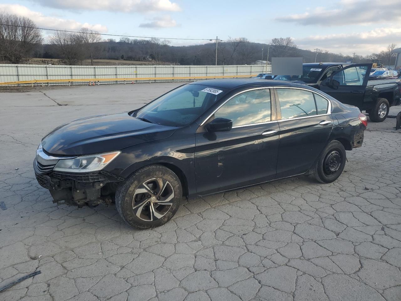 VIN 1HGCR2F3XGA163762 2016 HONDA ACCORD no.1