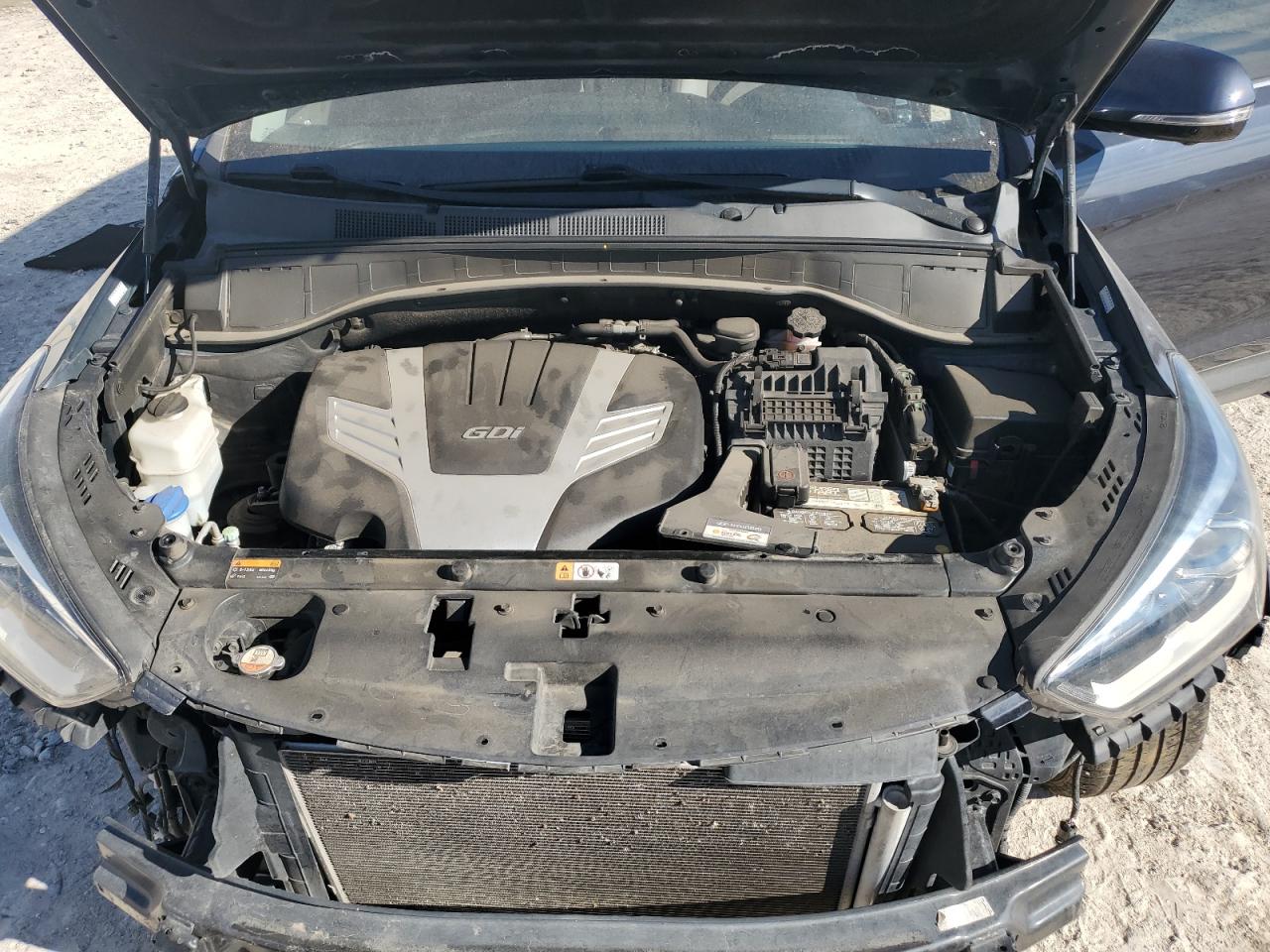 2018 Hyundai Santa Fe - Image 14