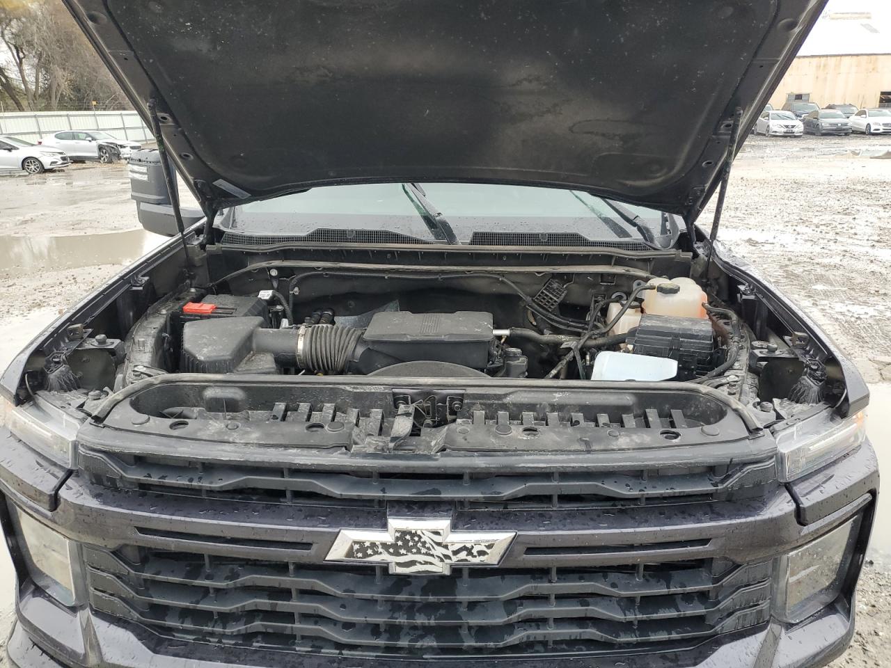 2024 Chevrolet Silverado - Image 12
