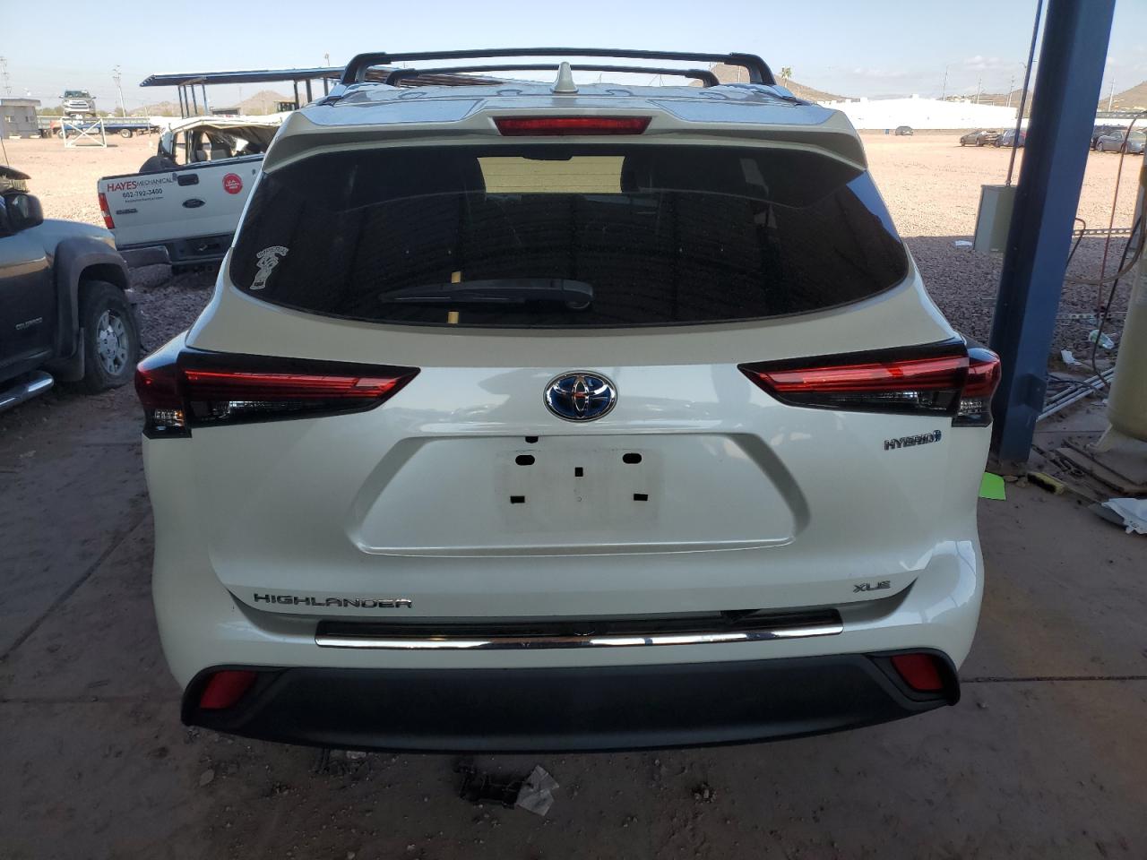 2021 Toyota Highlander - Image 6