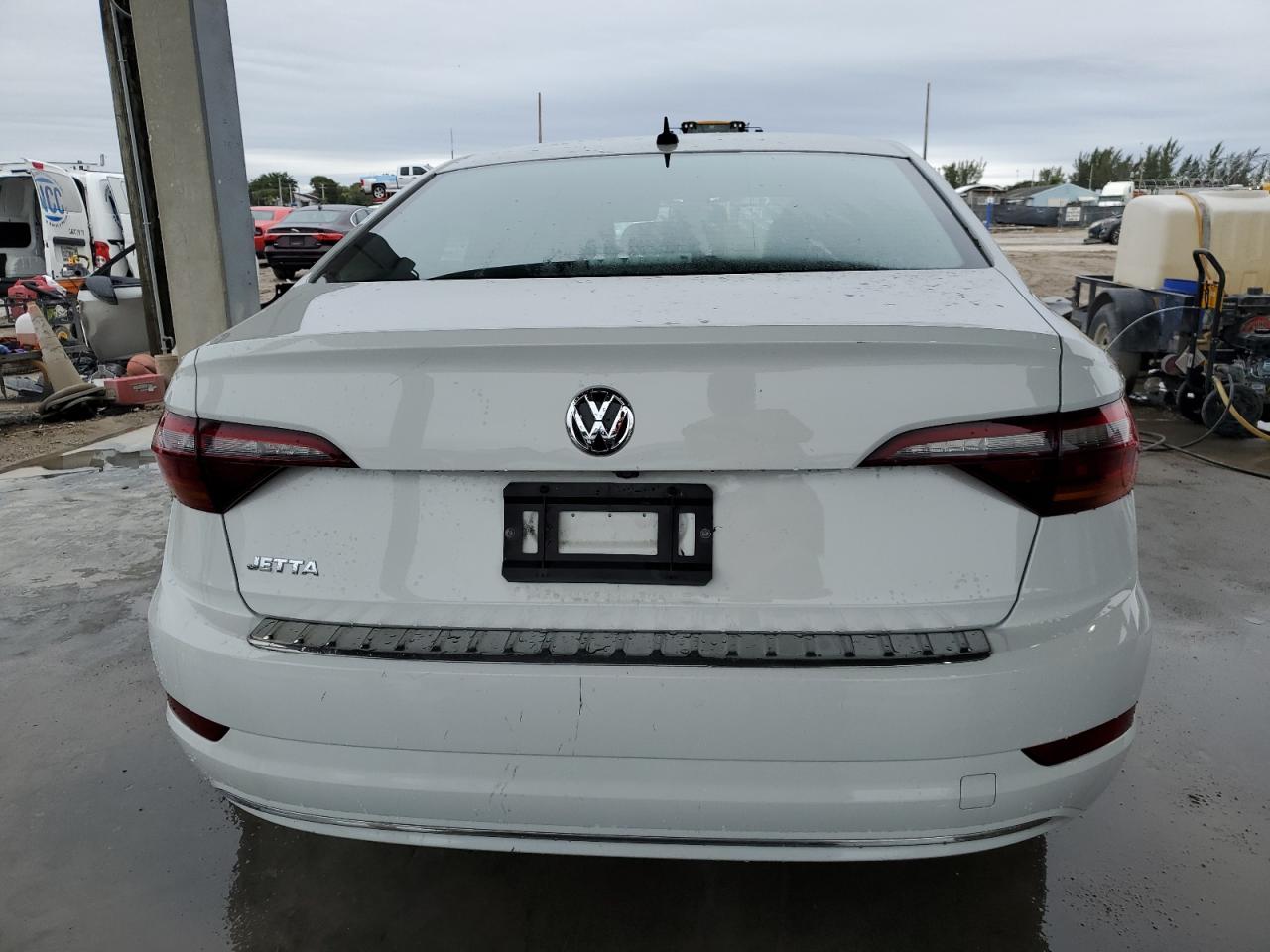 2019 Volkswagen Jetta - Image 6