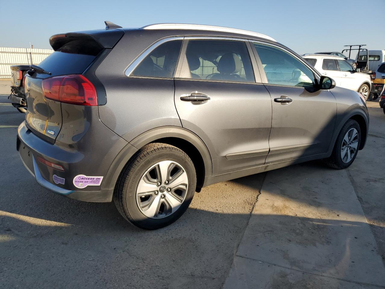 2018 Kia Niro - Image 3