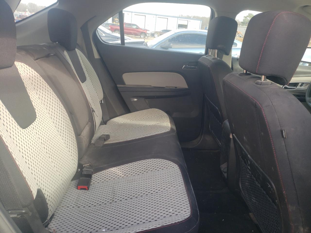 2015 Chevrolet Equinox - Image 11