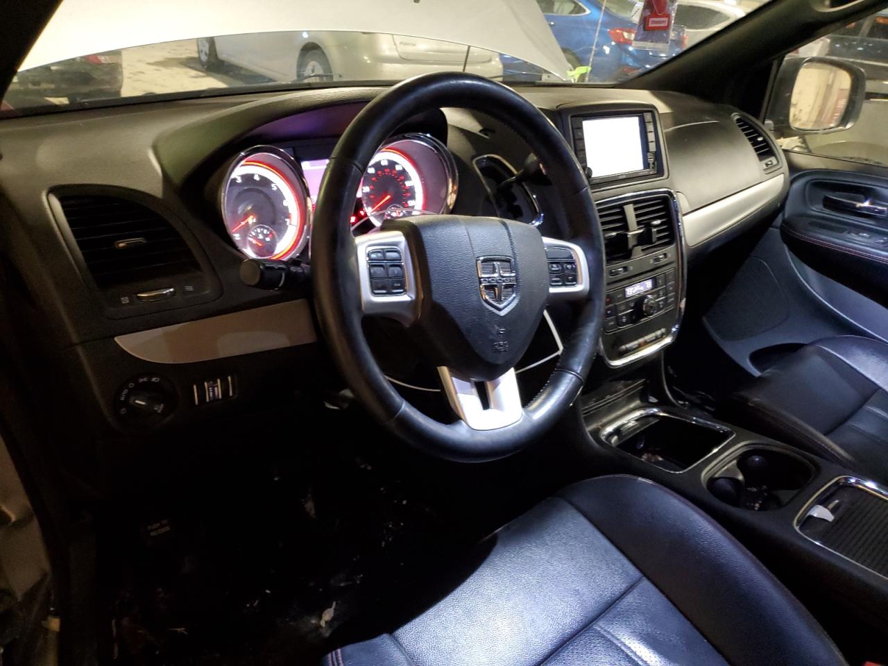 2018 Dodge Caravan - Image 8