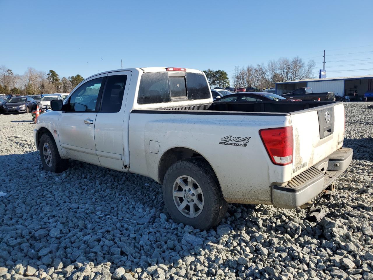 2004 Nissan Titan - Image 2