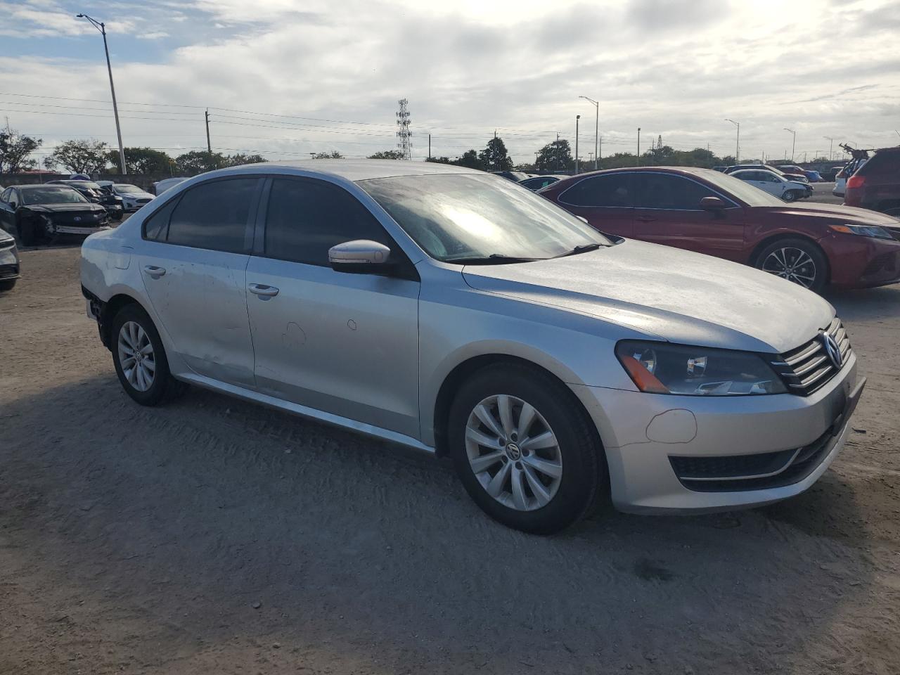 2014 Volkswagen Passat - Image 4