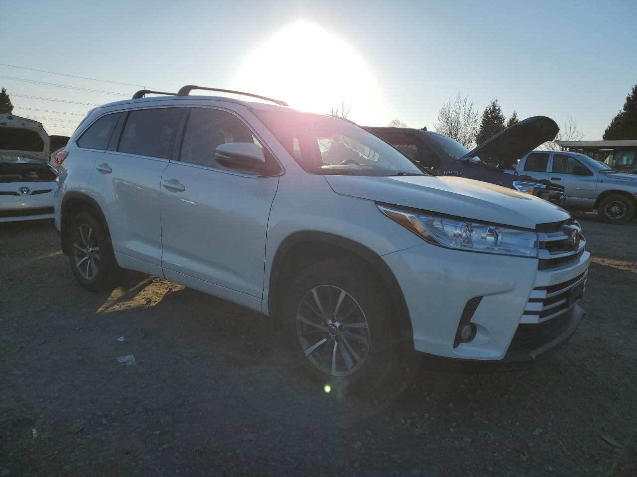 2018 Toyota Highlander - Image 4