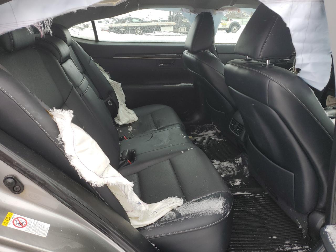 2016 Lexus ES - Image 10