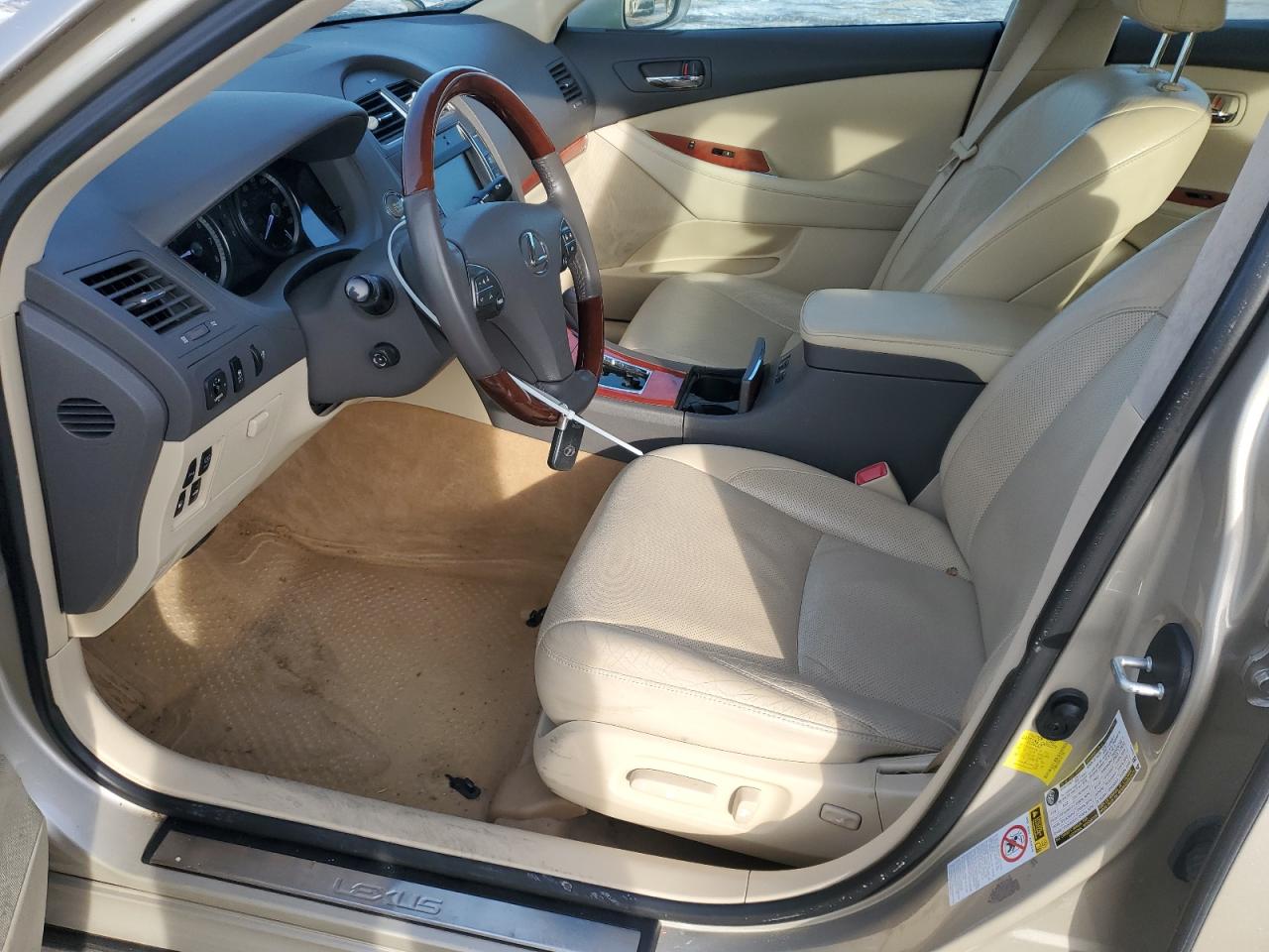 2012 Lexus ES - Image 7
