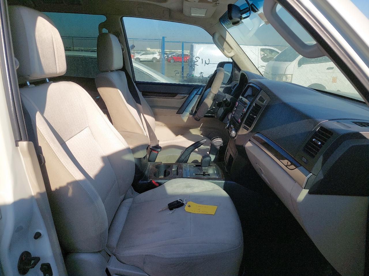 JE4MR62N5HJ707755 - 2017 Mitsubishi Pajero - #41345225