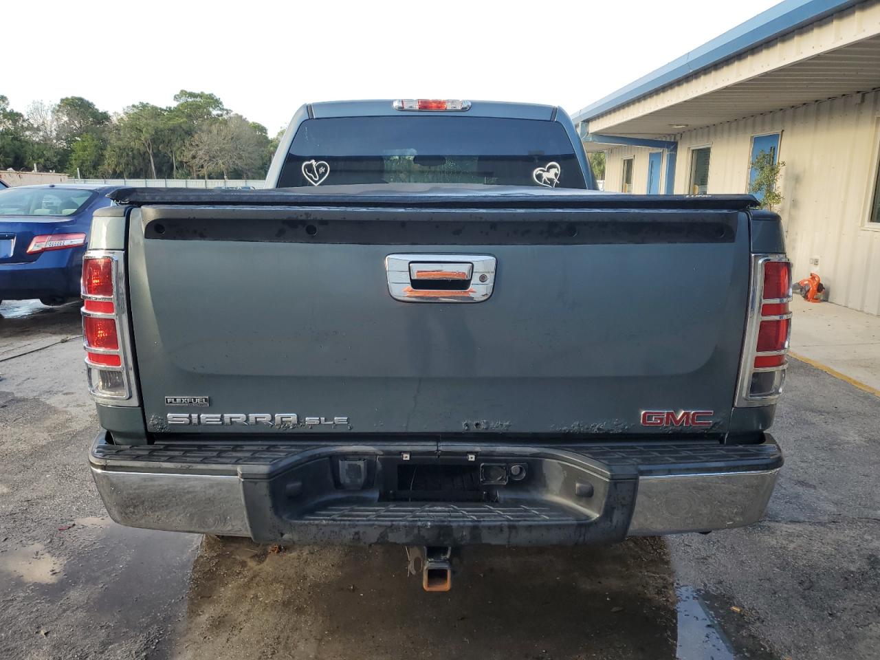 2011 GMC Sierra - Image 6