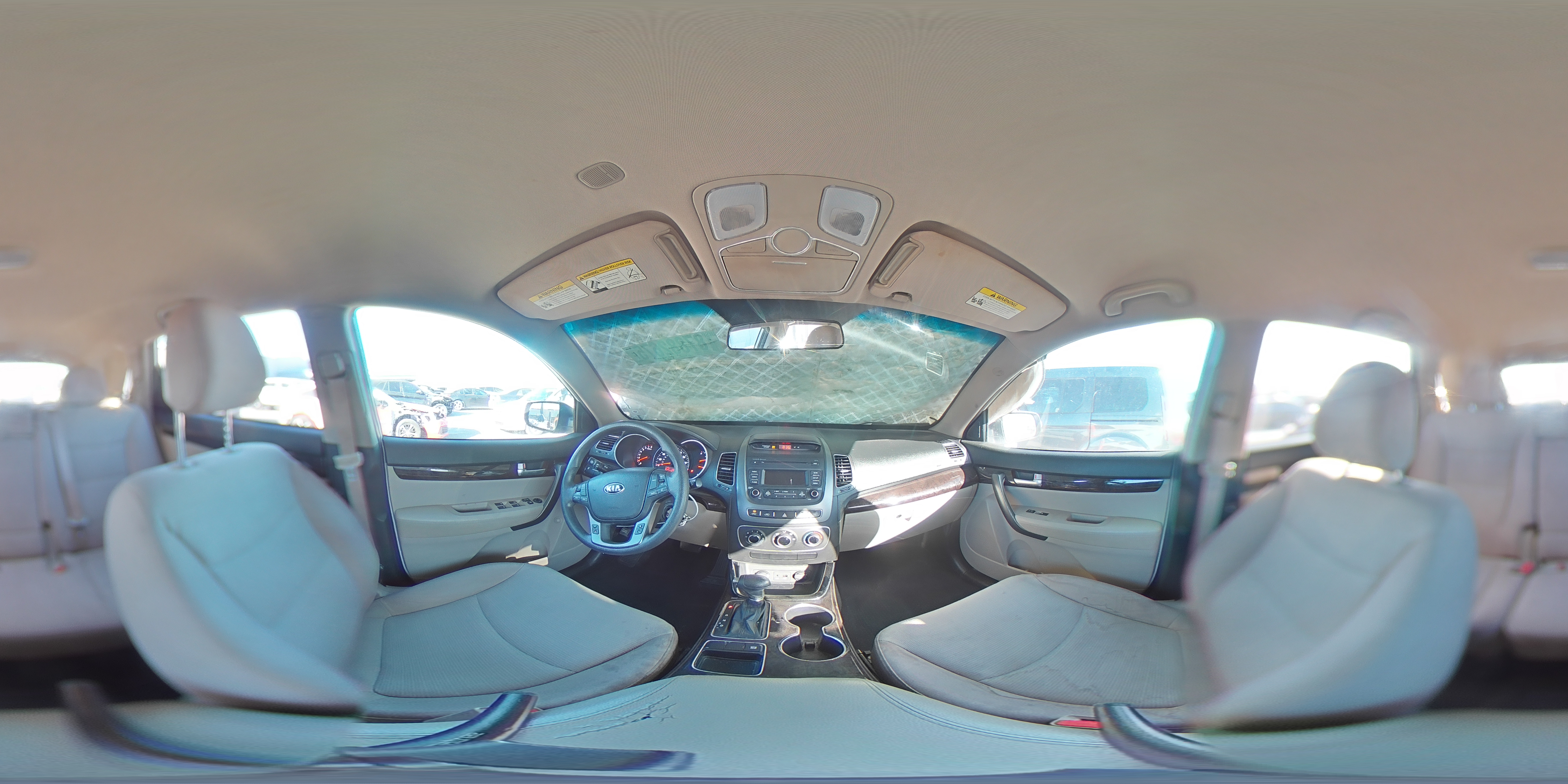 2014 Kia Sorento - Image 16