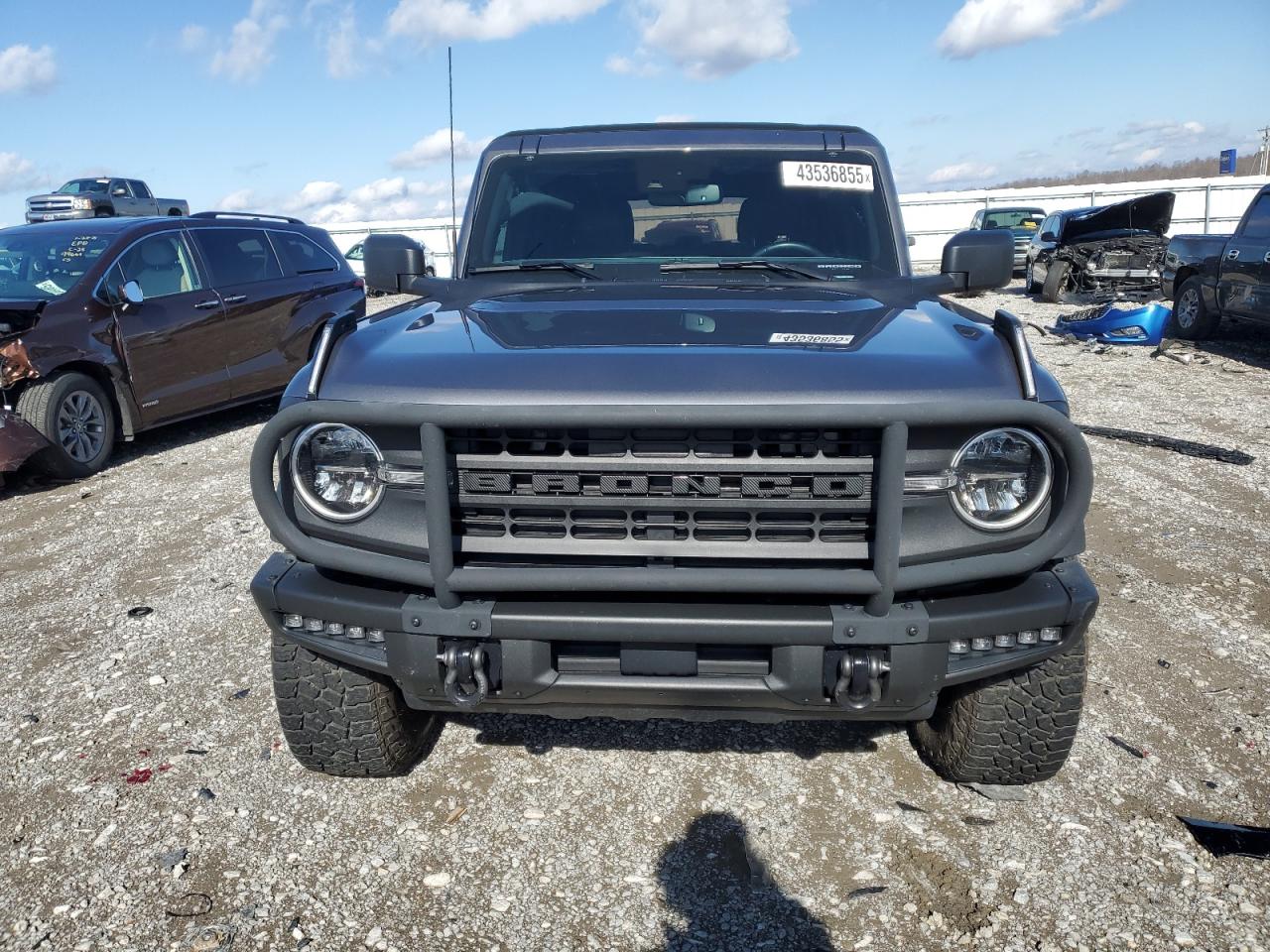 2021 Ford Bronco - Image 5