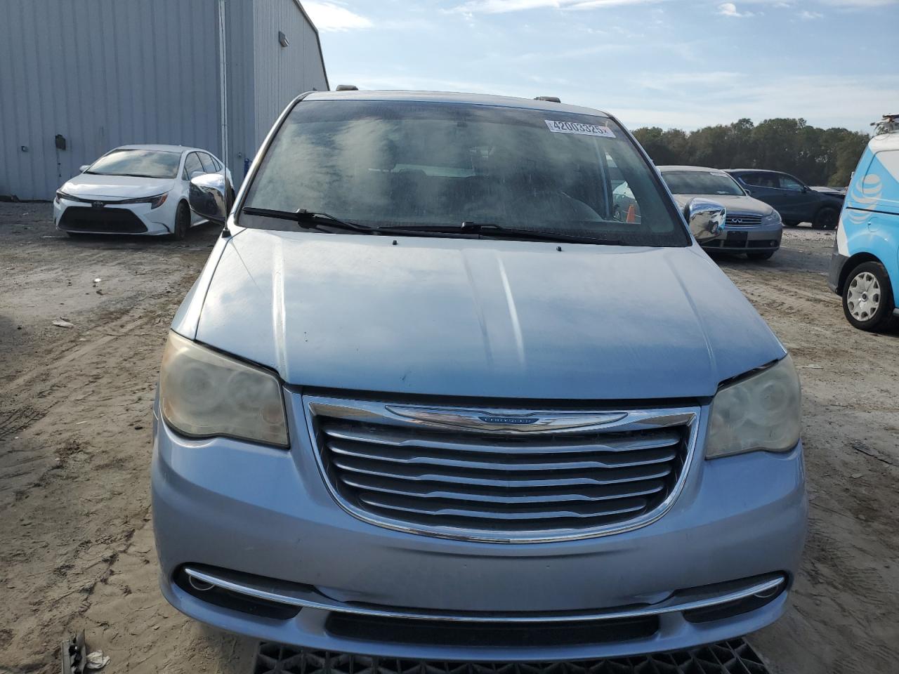 2013 Chrysler Town & Country - Image 5