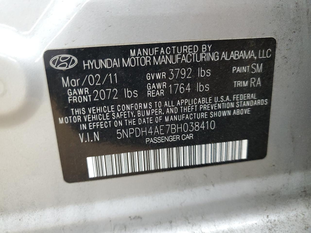 2011 Hyundai Elantra - Image 12