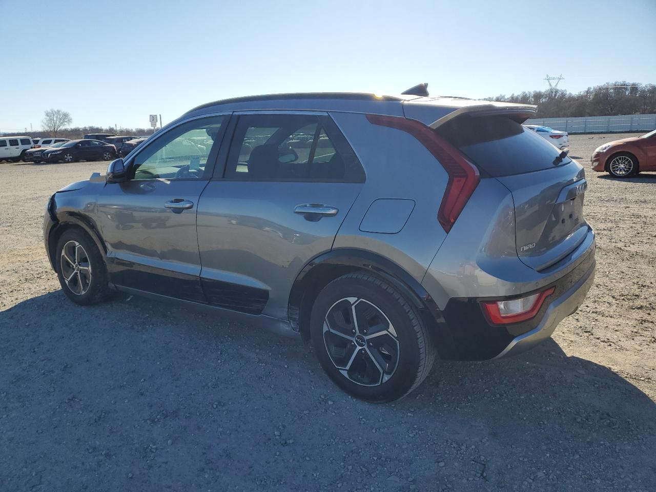 2023 Kia Niro - Image 2