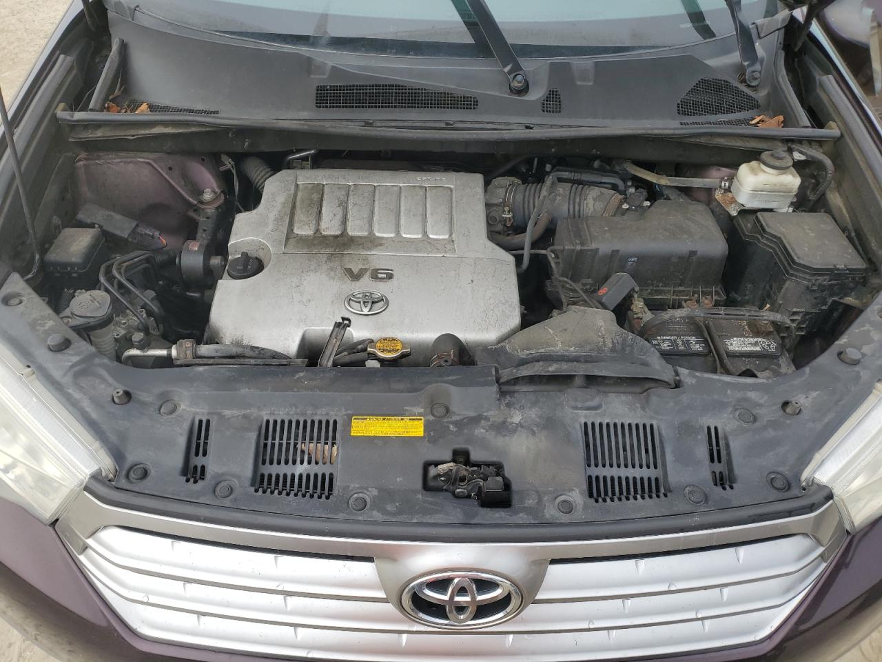 2013 Toyota Highlander - Image 12