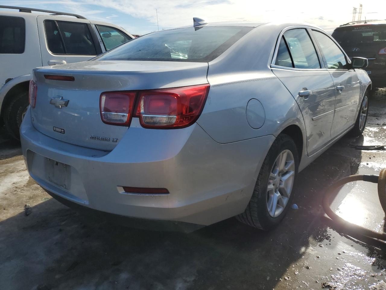 2015 Chevrolet Malibu - Image 3