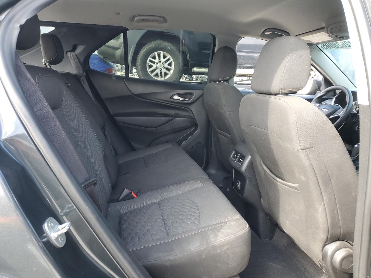 2020 Chevrolet Equinox - Image 11