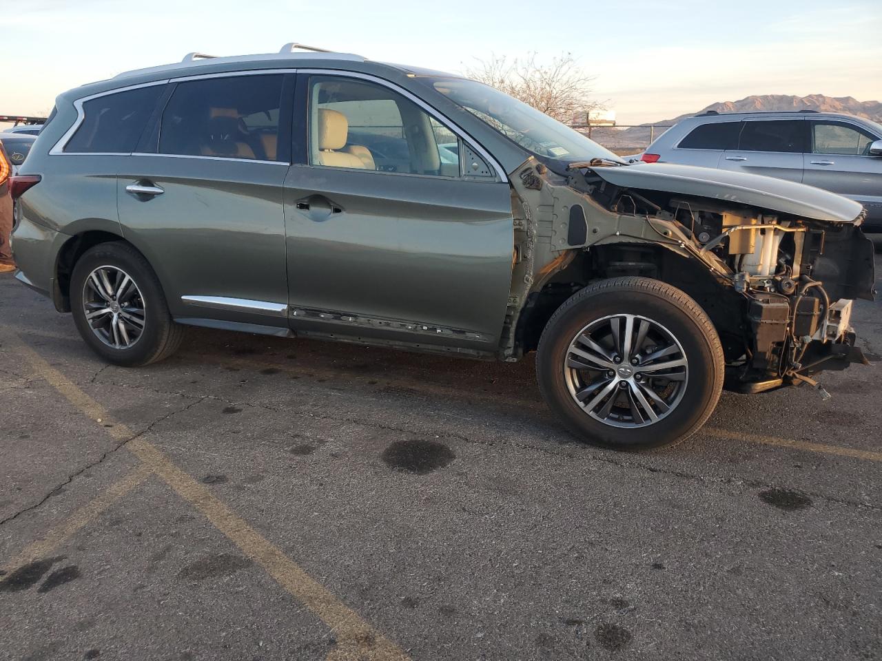 2017 Infiniti QX60 - Image 4