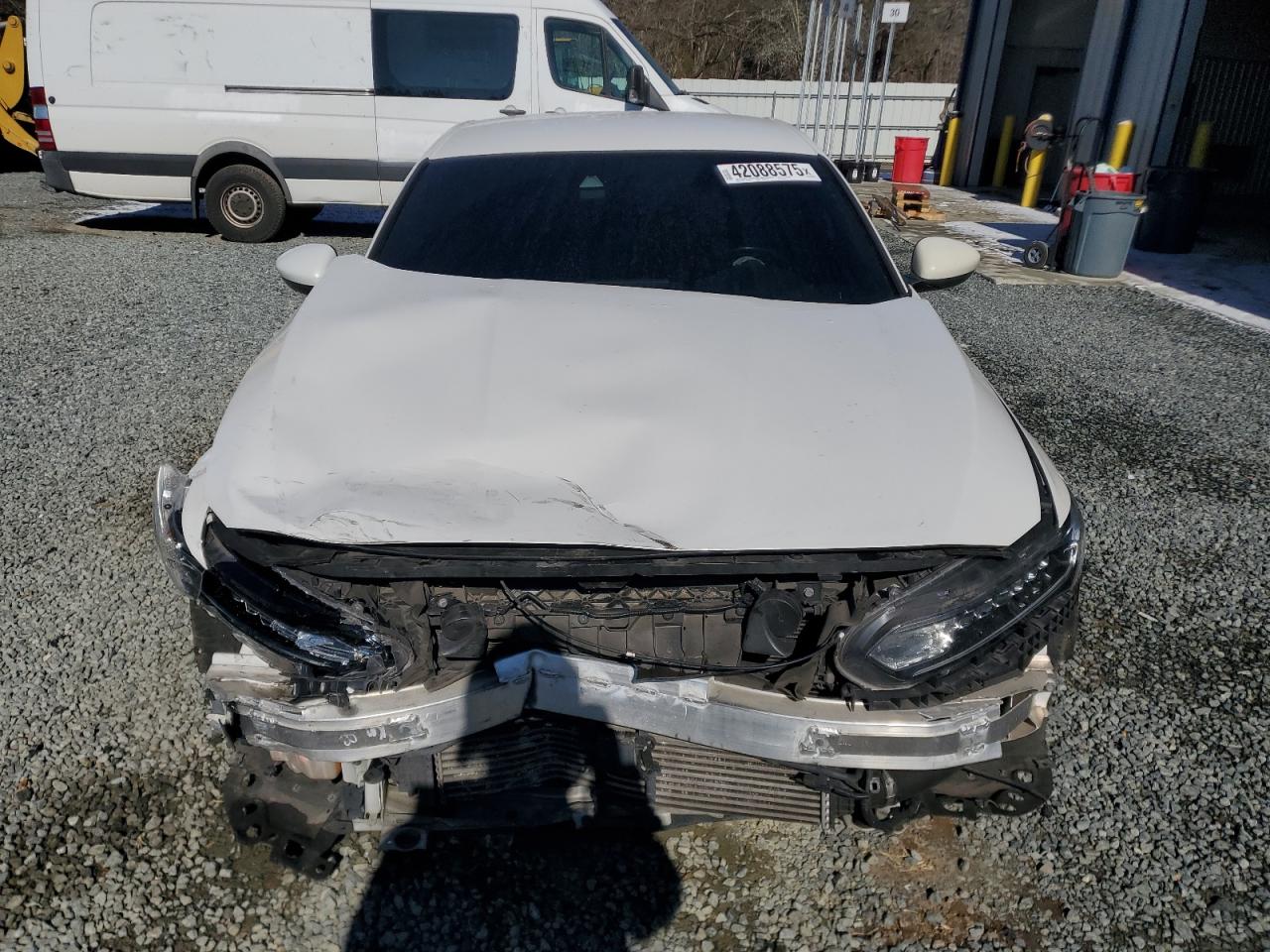 1HGCV1F38KA047586 HONDA ACCORD 2019