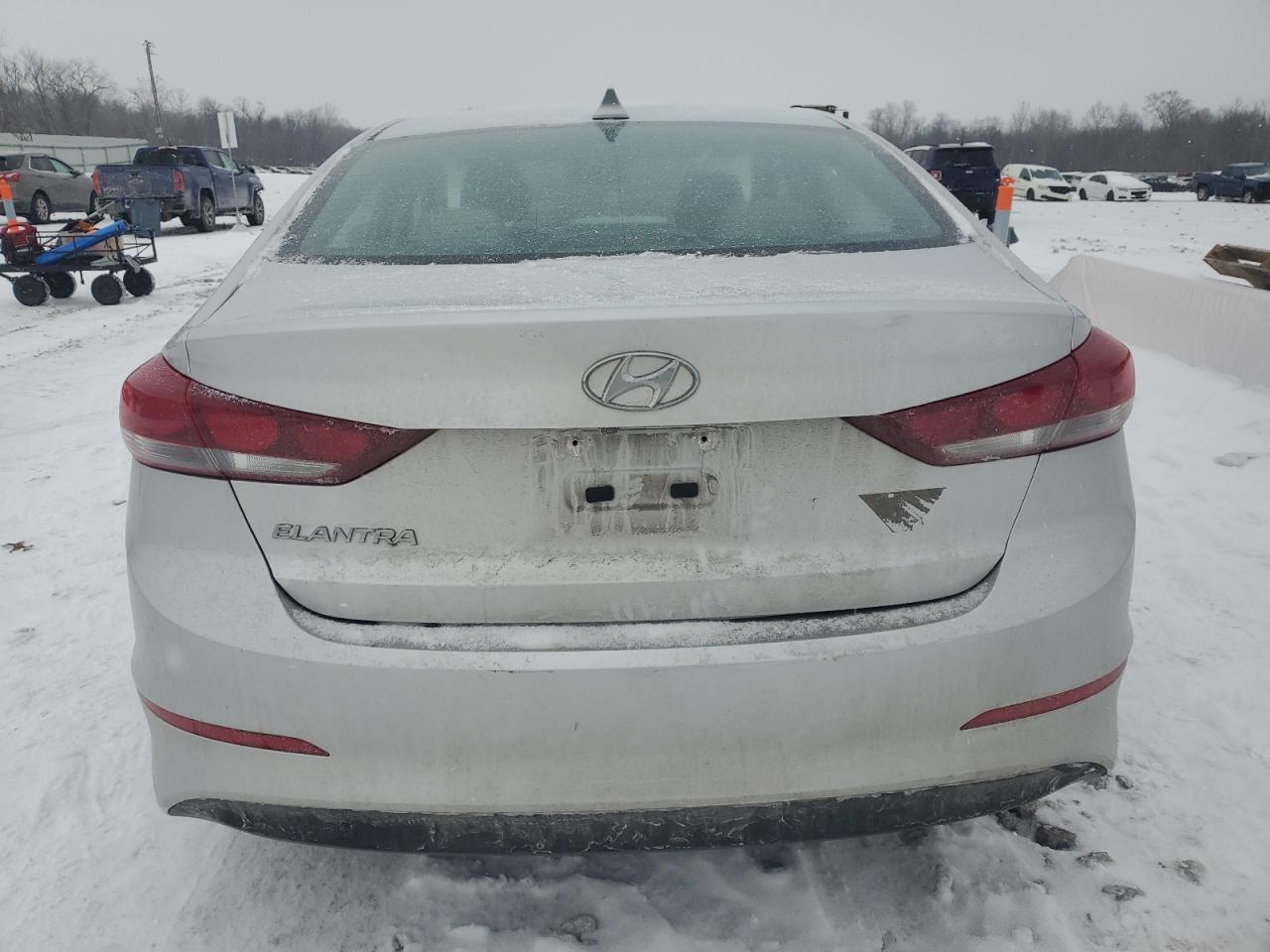 2018 Hyundai Elantra - Image 6