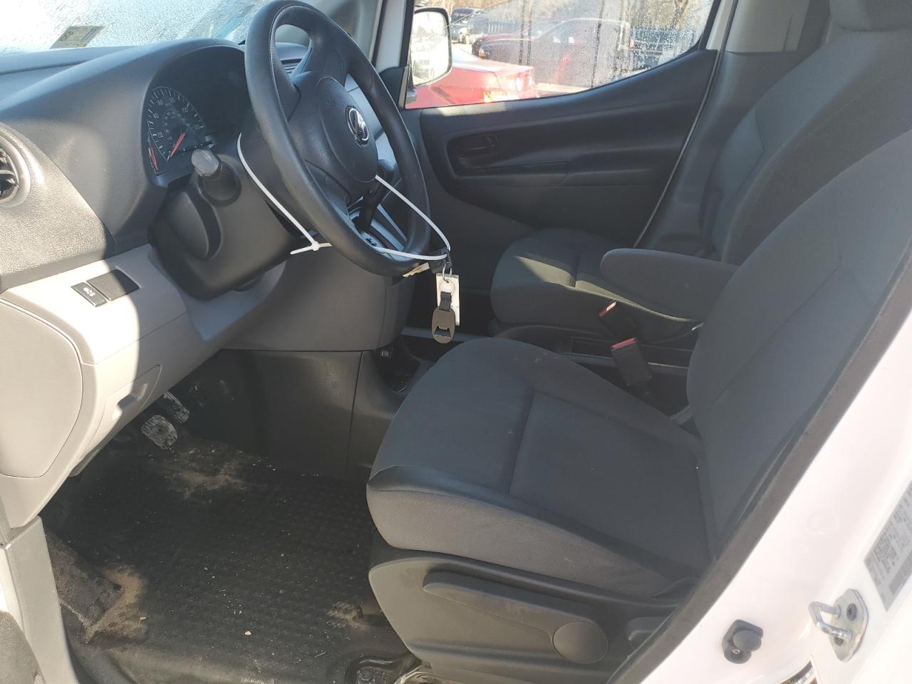2017 Nissan NV - Image 7