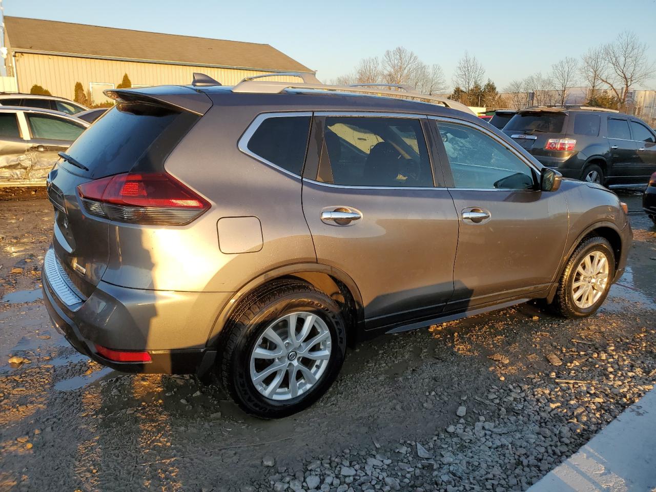 2019 Nissan Rogue - Image 3