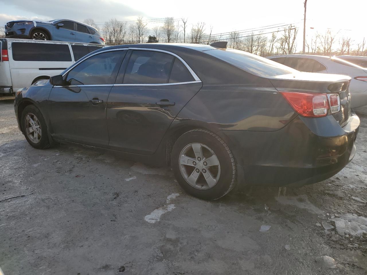 VIN 1G11B5SL8FF155185 2015 CHEVROLET MALIBU no.2