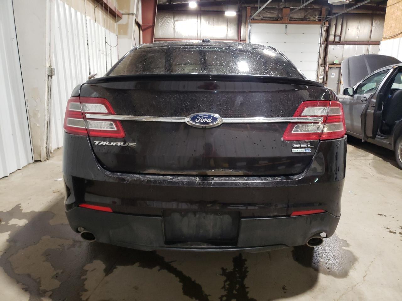 2013 Ford Taurus - Image 6