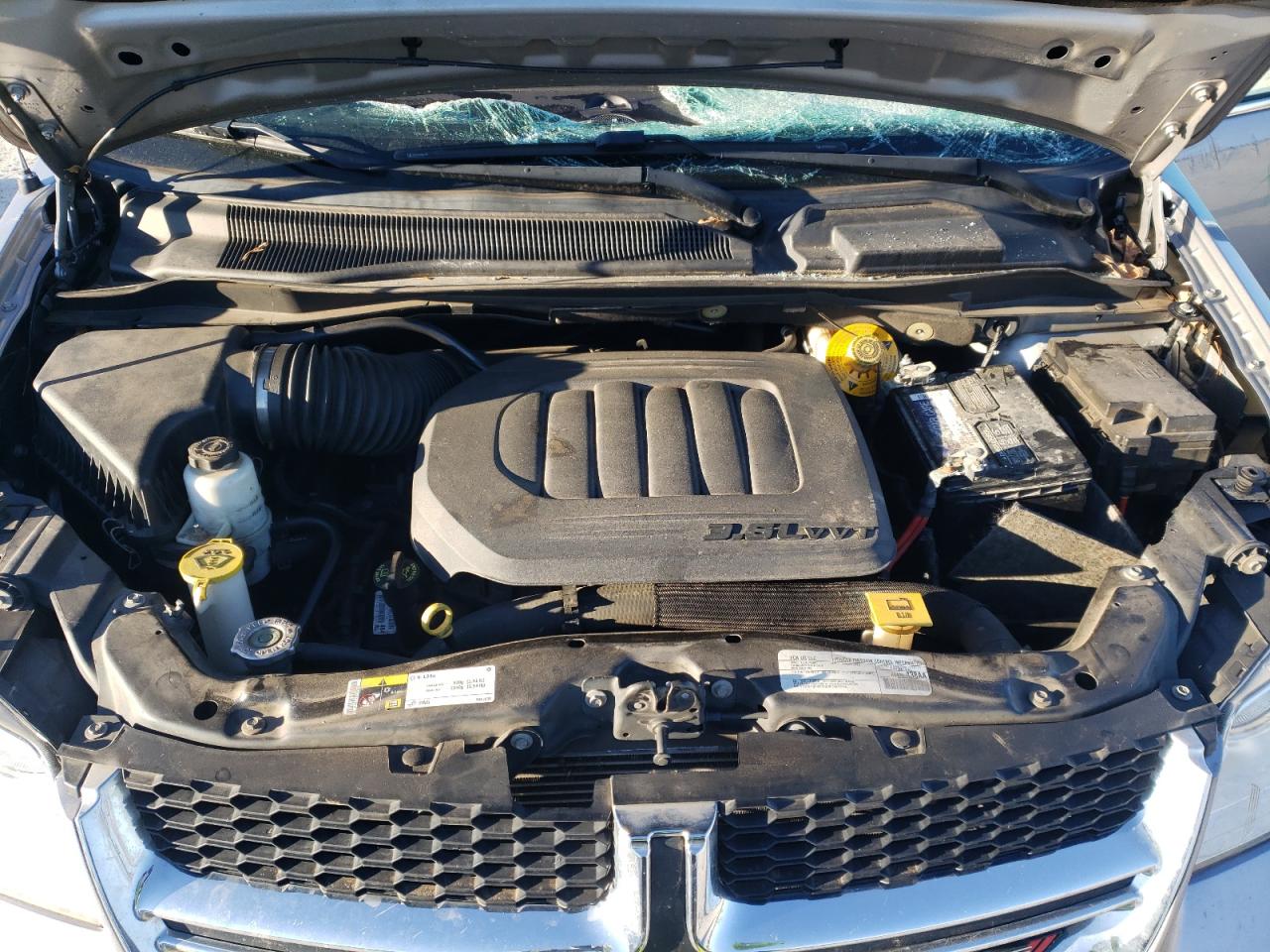 2019 Dodge Caravan - Image 12