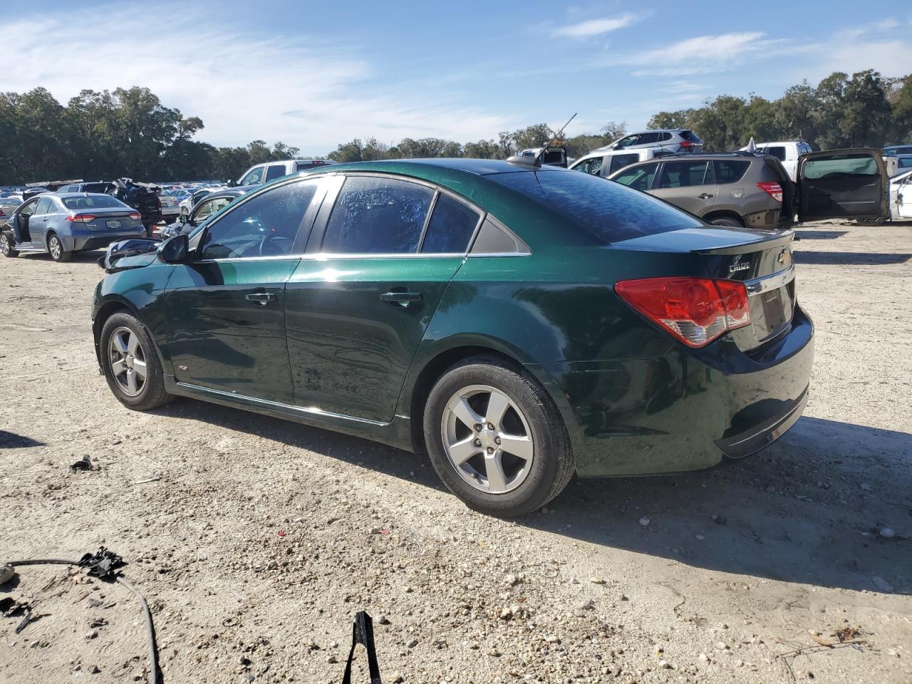 2015 Chevrolet Cruze - Image 2