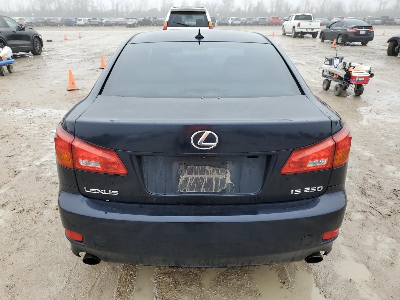 2007 Lexus IS - Image 6