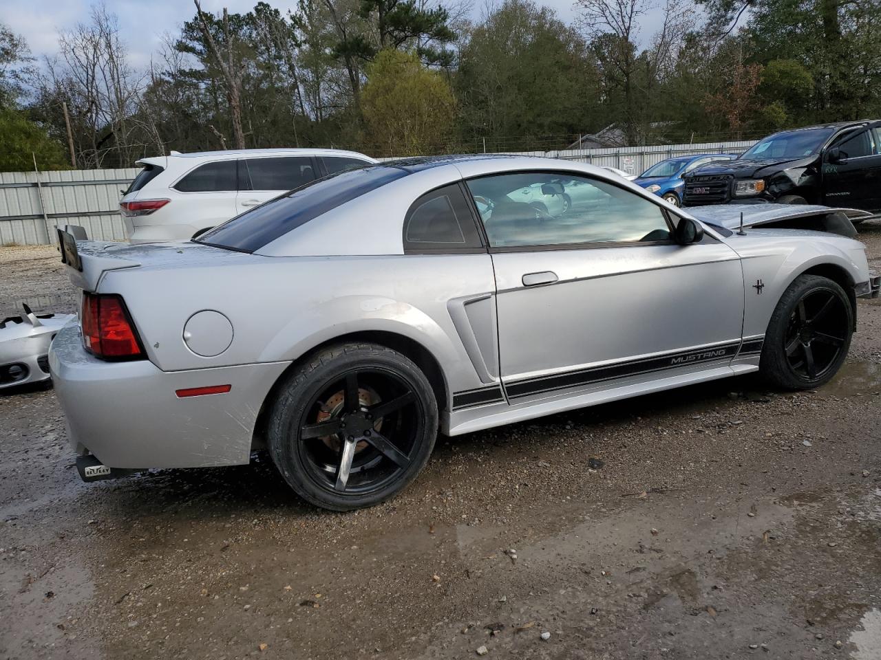 2003 Ford Mustang - Image 3