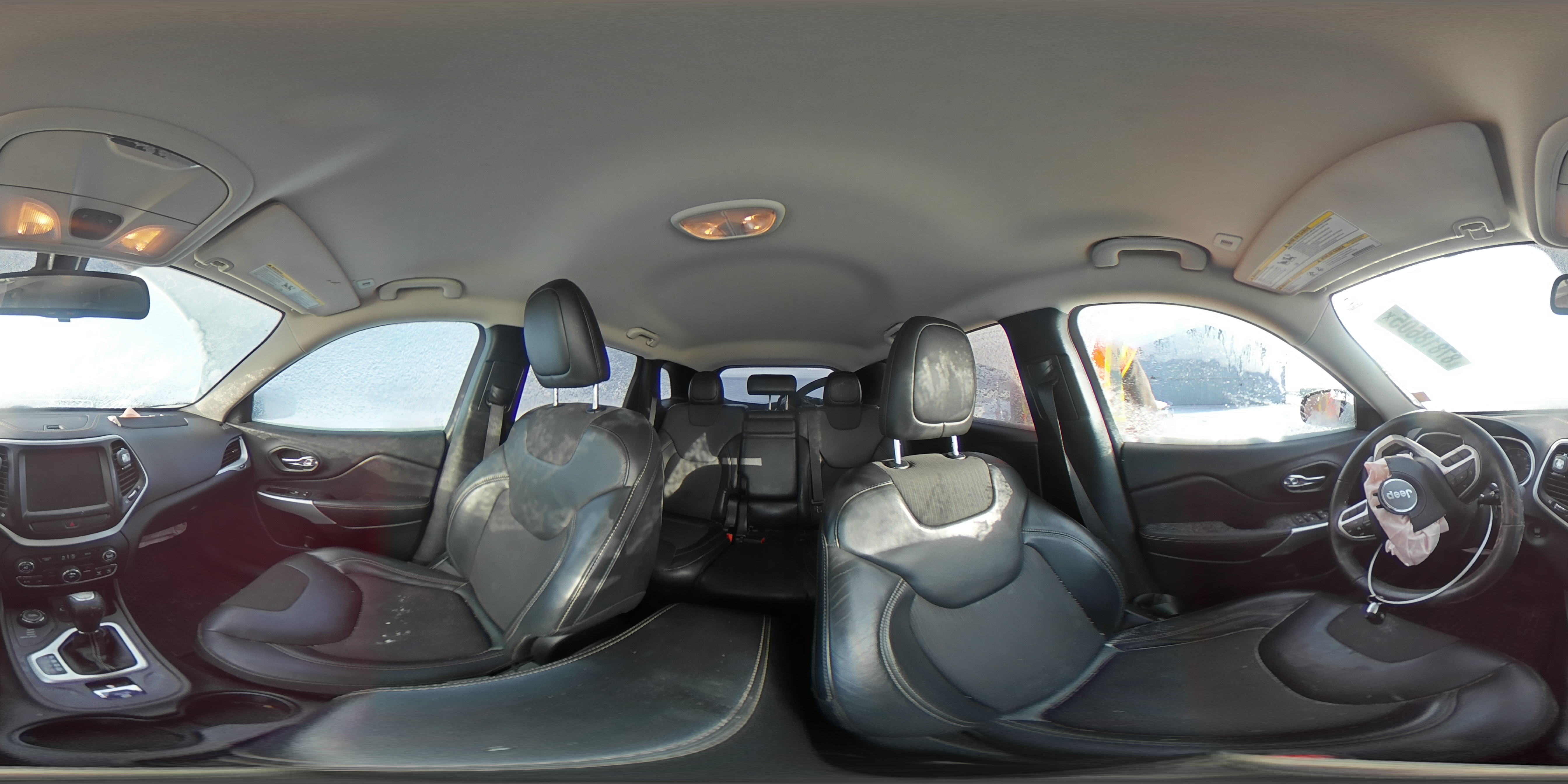 2018 Jeep Grand Cherokee - Image 13
