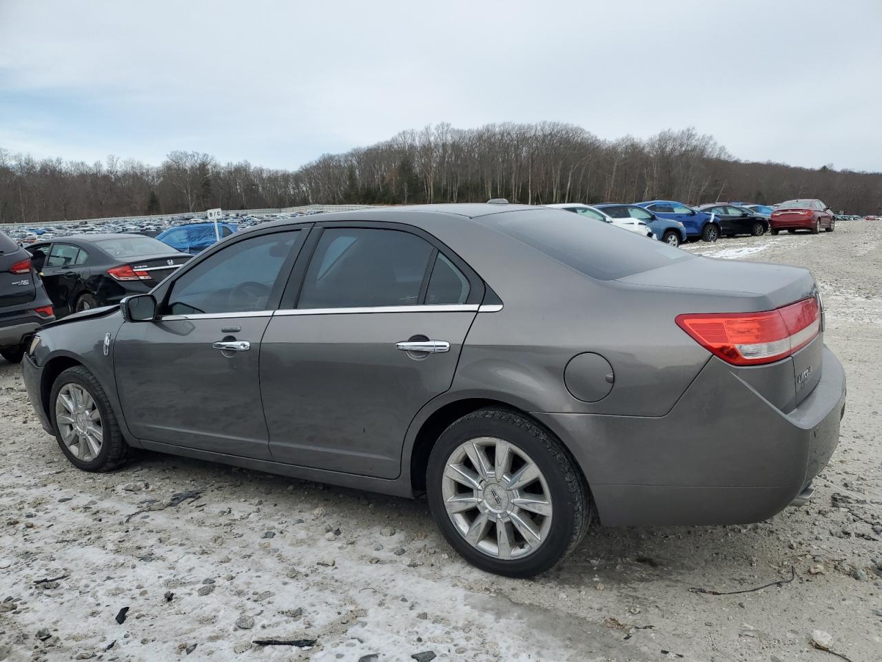 2012 Lincoln MKZ - Image 2
