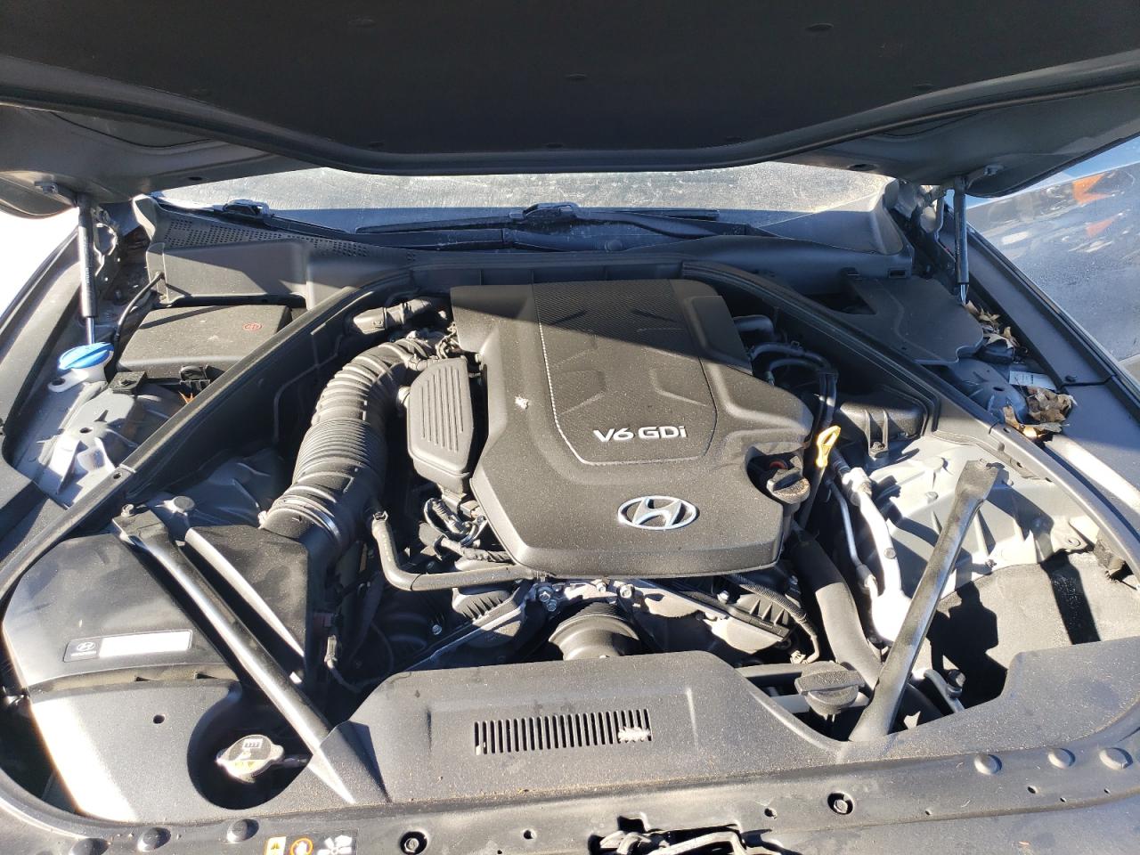 2015 Hyundai Genesis - Image 11