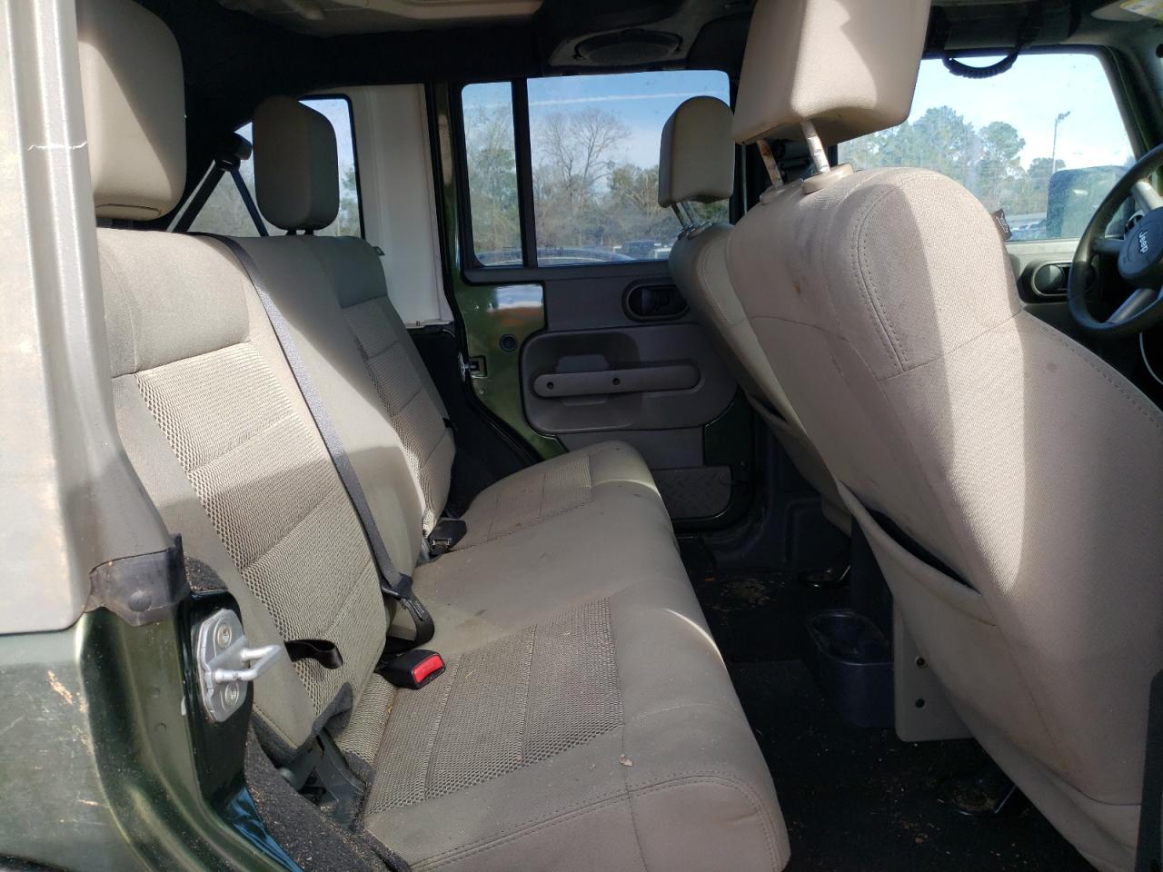 2009 Jeep Wrangler - Image 12