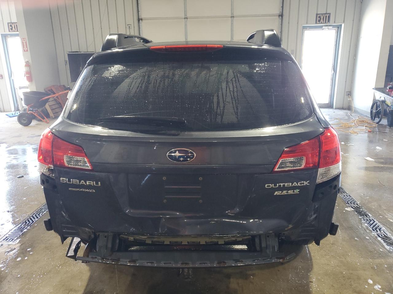 2011 Subaru Outback - Image 6